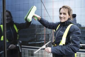 Glasreinigung und Rahmenreinigung